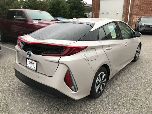 Used 2018 Toyota Prius Prime Advanced image 7
