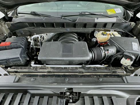 Used 2022 Chevrolet Silverado 1500 LTZ w/ LTZ Premium Package AWD/4WD image 33