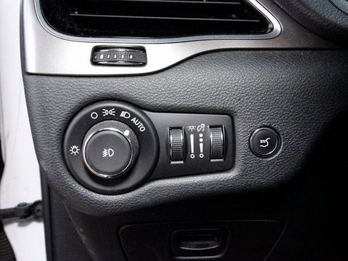 Used 2019 Jeep Cherokee Limited w/ Trailer Tow Group image 13