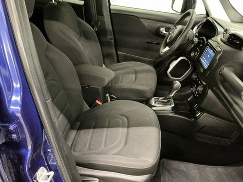 Used 2018 Jeep Renegade Latitude image 19