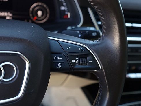 Used 2019 Audi Q7 3.0T Prestige w/ Prestige Package image 17