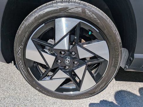 Used 2024 Hyundai Kona Limited AWD/4WD image 44