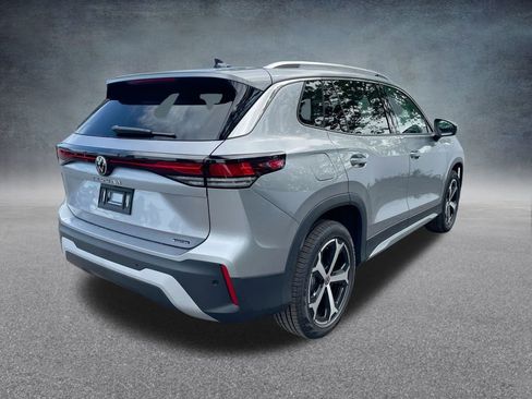 New 2025 Volkswagen Tiguan SE image 31