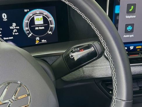 New 2026 Volkswagen Tiguan S image 17