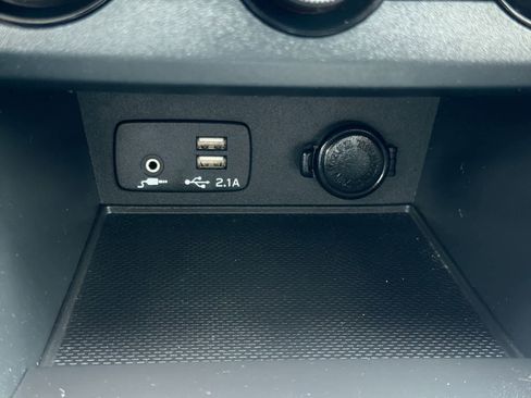 Certified 2023 Subaru Crosstrek 2.0i Premium image 33