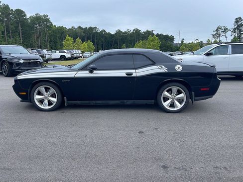 Used 2013 Dodge Challenger R/T RWD image 4