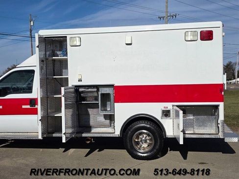 Used 2001 Ford F350 4x4 Regular Cab DRW Super Duty image 18