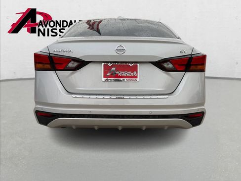 Certified 2022 Nissan Altima 2.5 SV image 5