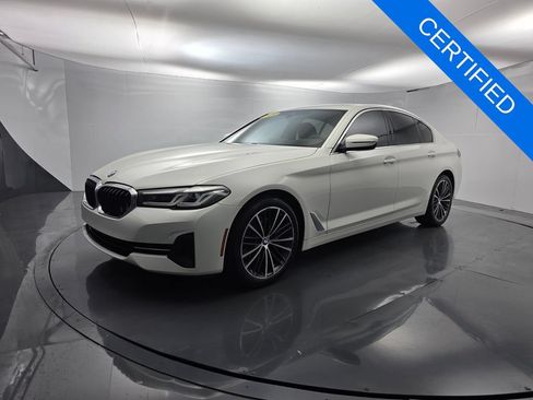Certified 2023 BMW 530i w/ Premium Package RWD image 8