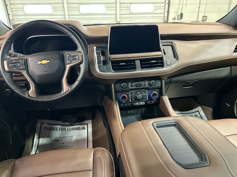 Used 2023 Chevrolet Tahoe High Country AWD/4WD image 4