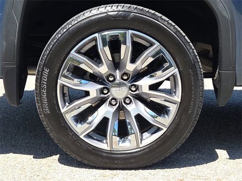 Used 2024 GMC Sierra 1500 Denali image 9