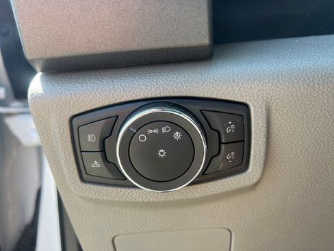 Used 2022 Ford F250 XL w/ Power Equipment Group AWD/4WD image 27