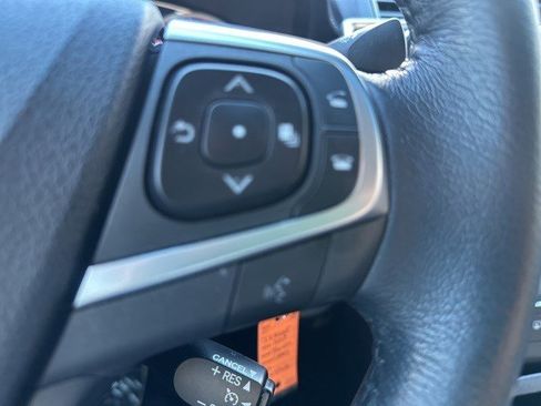 Used 2017 Toyota Camry XSE image 15