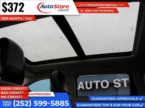 Used 2021 Jeep Compass Latitude w/ Sun and Sound Group AWD/4WD image 11