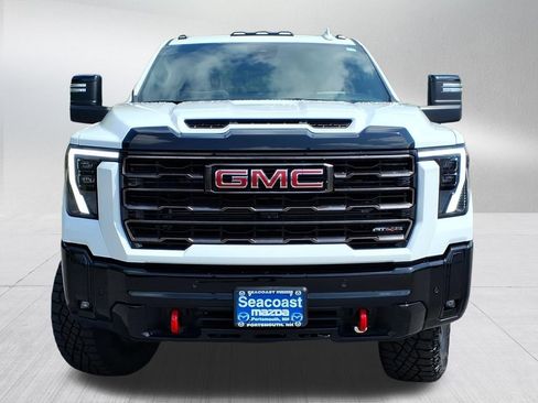Used 2025 GMC Sierra 2500 AT4X AWD/4WD image 7