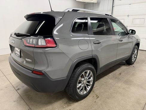 Used 2019 Jeep Cherokee Latitude Plus image 17