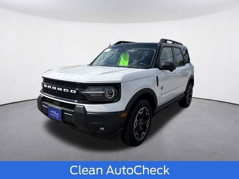 Certified 2025 Ford Bronco Sport Outer Banks w/ Outer Banks Tech Package+ AWD/4WD image 4