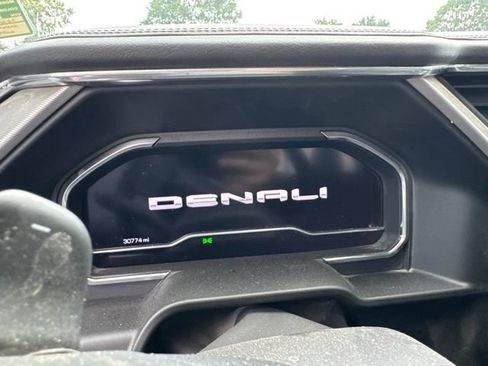 Used 2025 GMC Sierra 1500 Denali w/ Technology Package AWD/4WD image 11