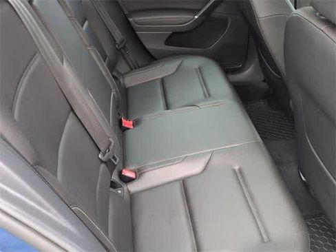 Used 2021 Volkswagen Golf 4-Door image 22