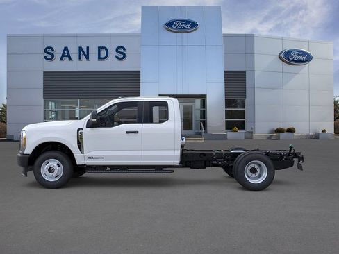 New 2026 Ford F350 XL AWD/4WD image 3
