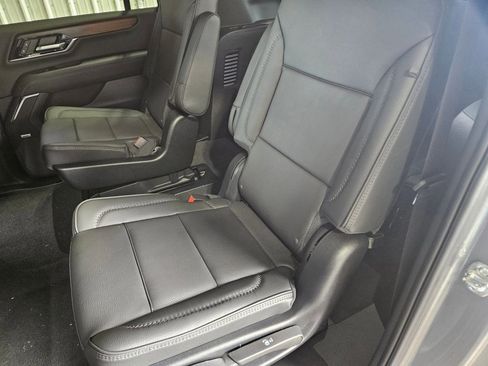 New 2026 GMC Yukon XL Denali w/ Denali Reserve Package AWD/4WD image 28