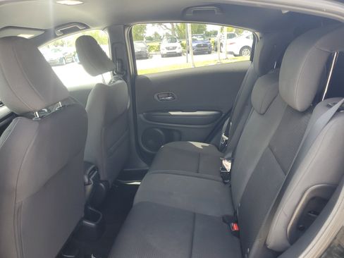 Used 2022 Honda HR-V Sport image 11