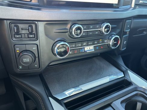 Used 2024 Ford F250 Platinum w/ FX4 Off-Road Package AWD/4WD image 65