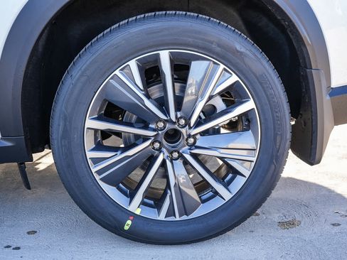 New 2026 INFINITI QX60 Luxe w/ Cargo Package image 10