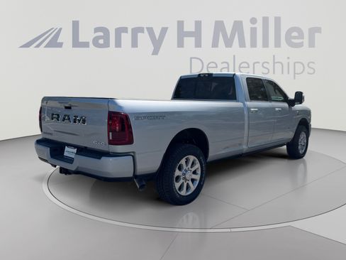 New 2026 RAM 3500 Laramie AWD/4WD image 5