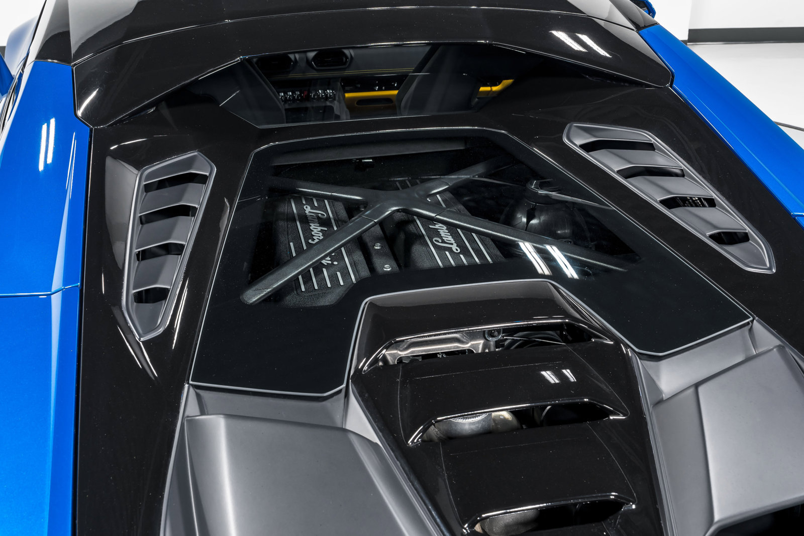 Used 2023 Lamborghini Huracan Tecnica RWD image 56