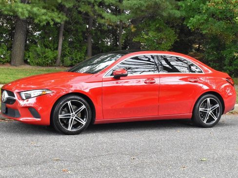 Used 2019 Mercedes-Benz A 220 image 2