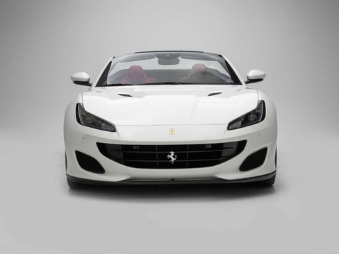 Used 2020 Ferrari Portofino image 8