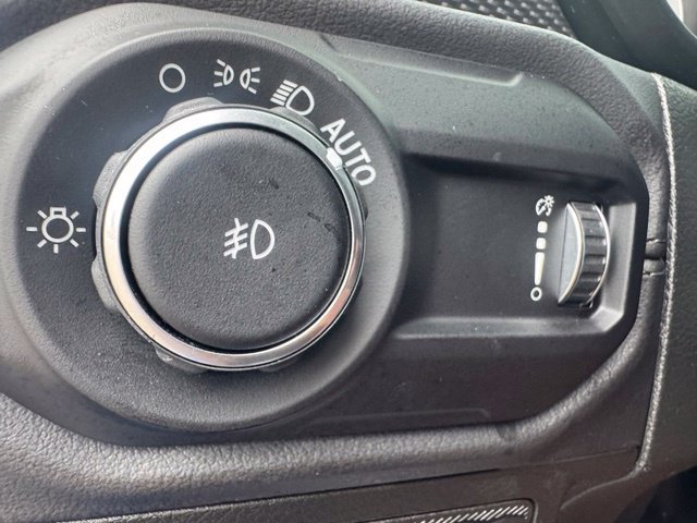 Certified 2024 Jeep Wrangler Unlimited Rubicon w/ Technology Group AWD/4WD image 40