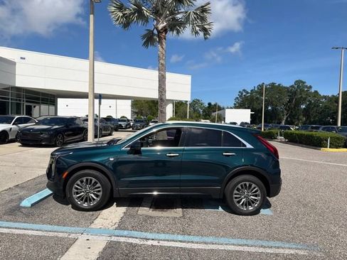 Used 2025 Cadillac XT4 Premium Luxury FWD image 12