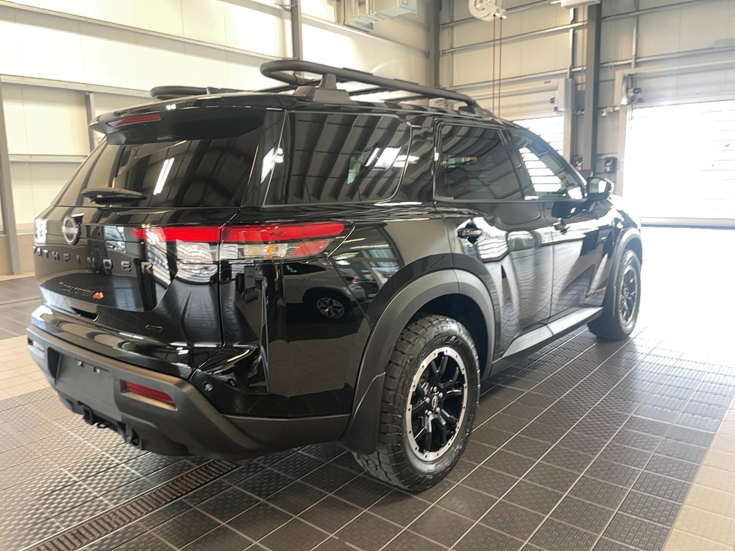 Used 2023 Nissan Pathfinder Rock Creek AWD/4WD image 14