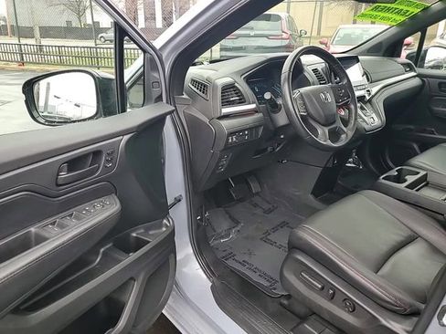 Used 2023 Honda Odyssey Sport image 13