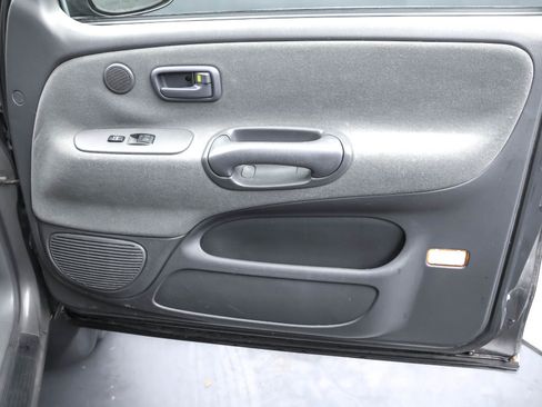 Used 2005 Toyota Tundra SR5 image 8