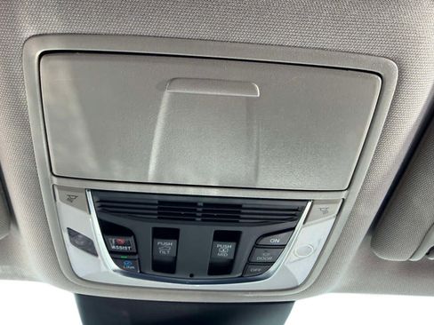 Used 2023 Acura MDX SH-AWD image 31