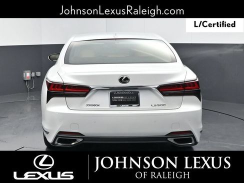 Certified 2021 Lexus LS 500 w/ Accessory Package (Z2) RWD image 8