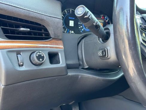 Used 2020 Cadillac Escalade 2WD image 37