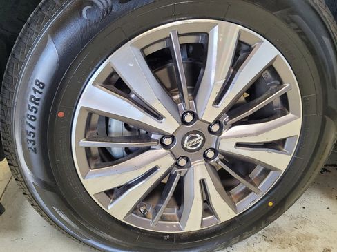 Used 2019 Nissan Pathfinder SL image 31