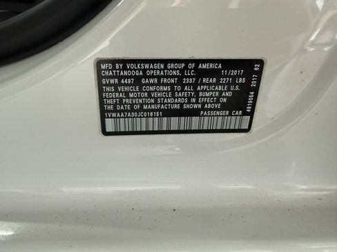Used 2018 Volkswagen Passat 2.0T R-Line w/ R-Line Lighting Package FWD image 30