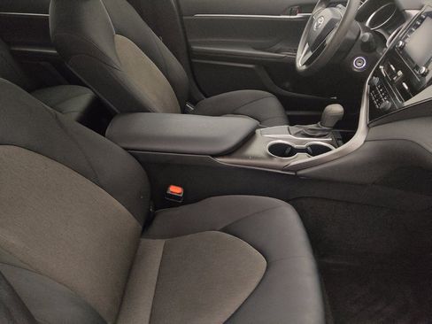 Used 2021 Toyota Camry LE FWD image 21
