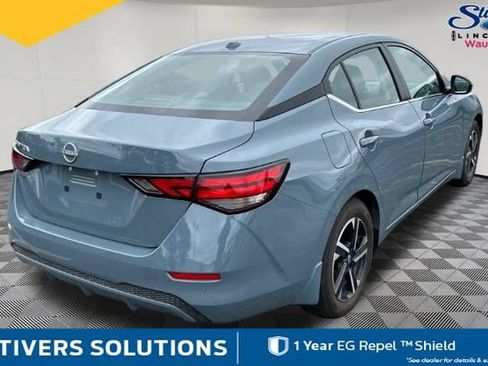 Used 2025 Nissan Sentra SV FWD image 5