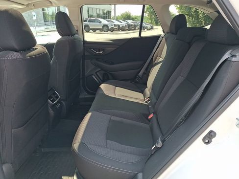 Used 2022 Subaru Outback Premium AWD/4WD image 10