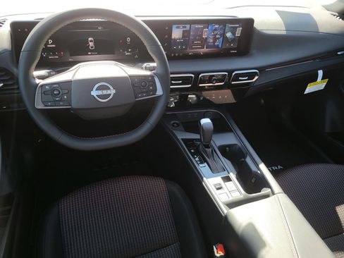 New 2026 Nissan Sentra SR image 2