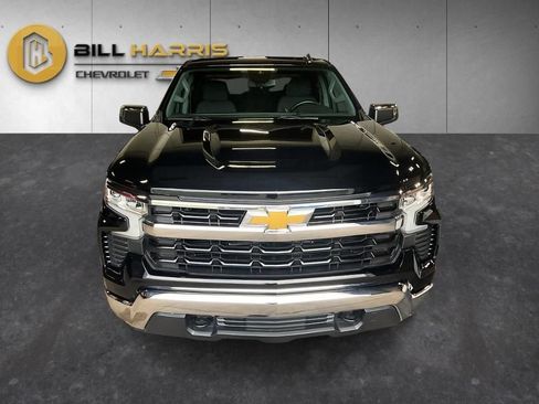 Used 2025 Chevrolet Silverado 1500 LT AWD/4WD image 8