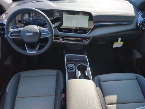 New 2026 Chevrolet Equinox LT w/ Convenience Package II FWD image 33