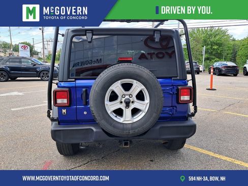 Used 2020 Jeep Wrangler Sport AWD/4WD image 4