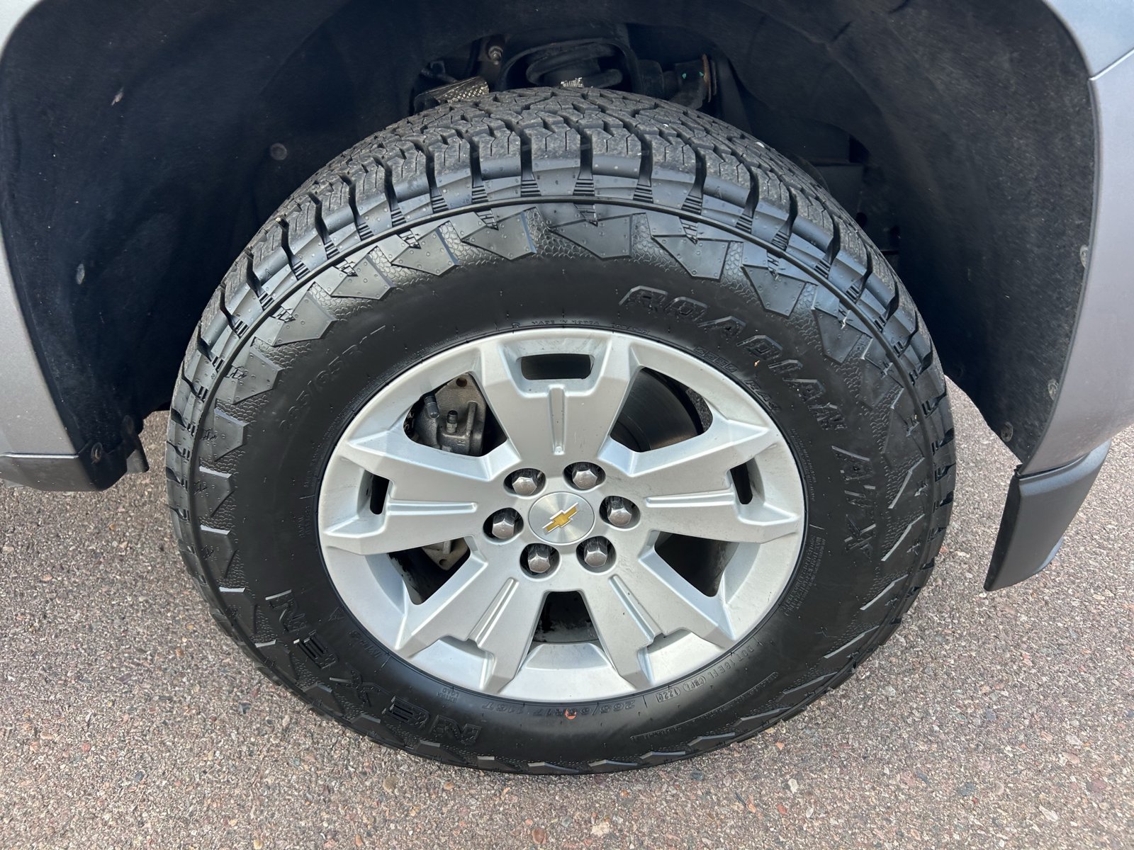 Used 2019 Chevrolet Colorado LT w/ LT Convenience Package RWD image 9